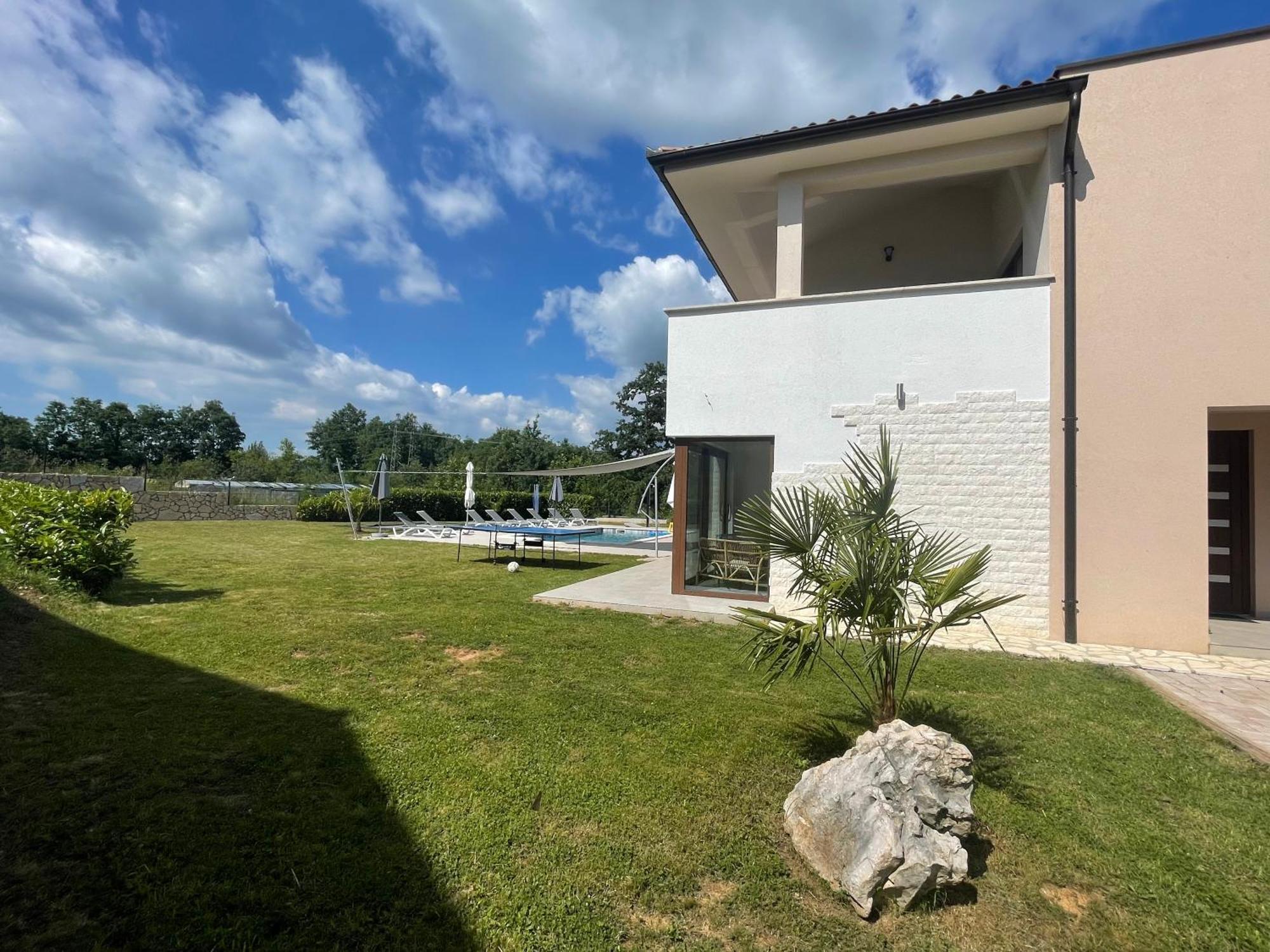 Villa Fluggi Near Labin Santalezi Exterior foto