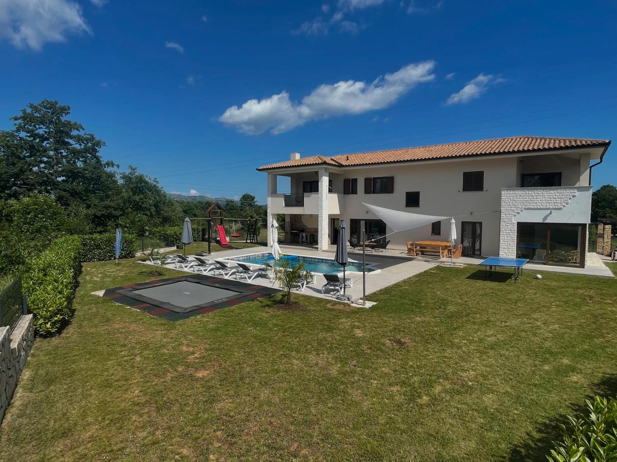 Villa Fluggi Near Labin Santalezi Exterior foto